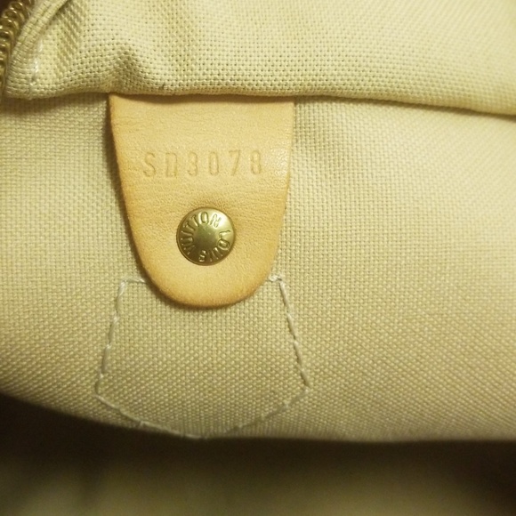 Louis Vuitton Speedy 35 in Damier Azure - Picture 4 of 7